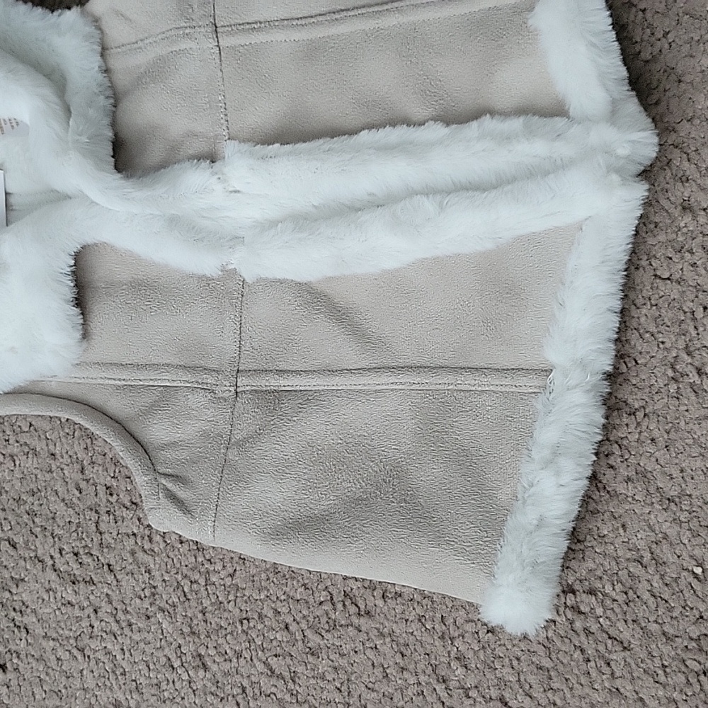 Lilly Wicket Toddler Girl's Vest - Picture 2 of 10